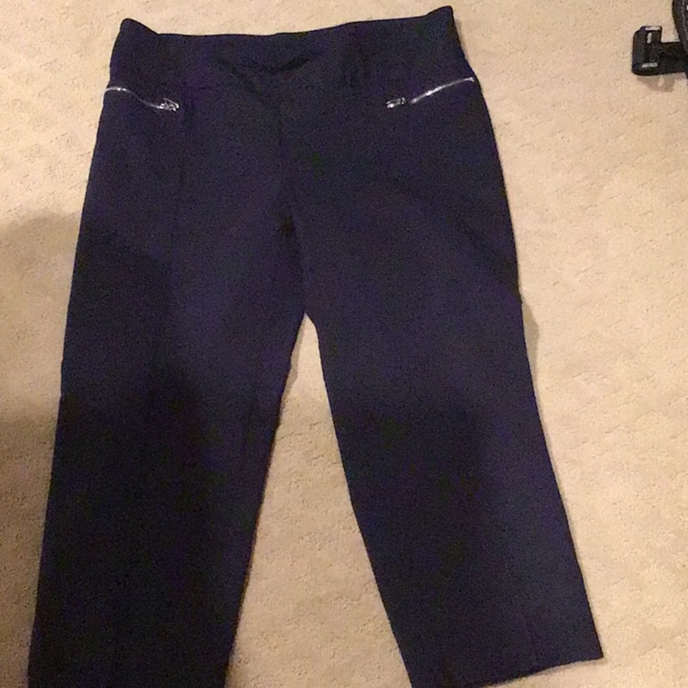 Capri pants